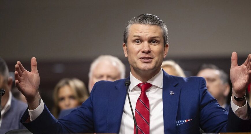 Чому США вагаються з передачею зброї Україні: позиція Гегсет