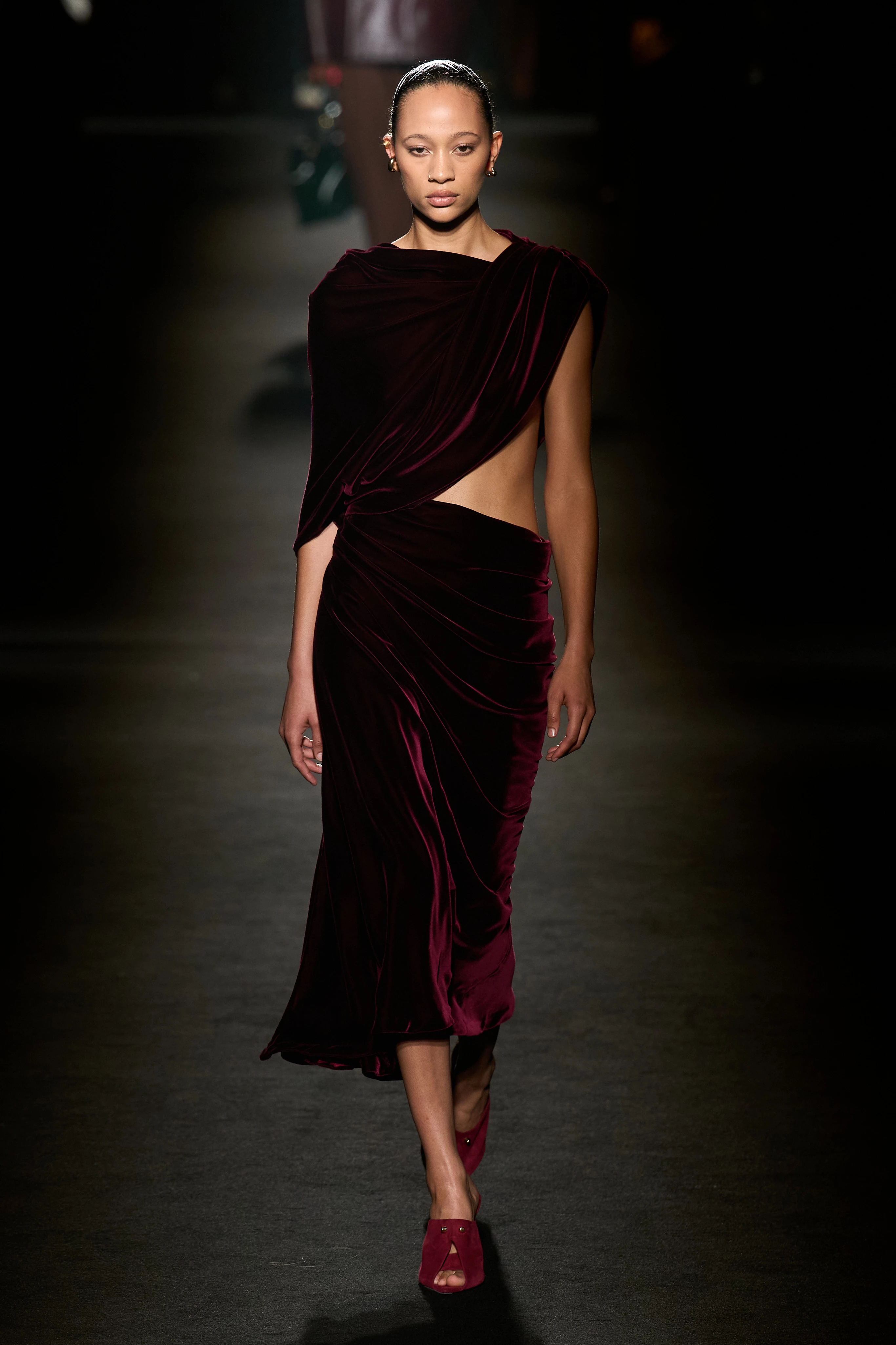 Тиждень моди в Парижі: Balenciaga, LOEWE та Viktoria Beckham представили найсміливіші колекції сезону2