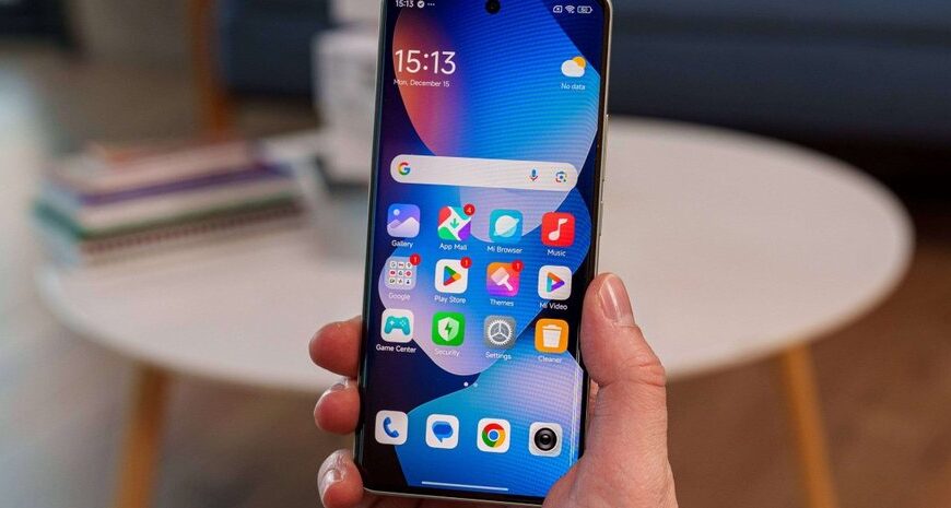 Головна 99 Експерти б’ють на сполох: чи чекати стрибка цін на смартфони незабаром?