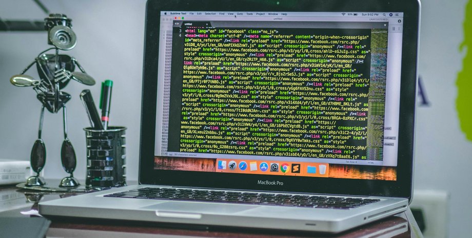 Нова загроза для MacBook: шкідлива програма полює на macOS