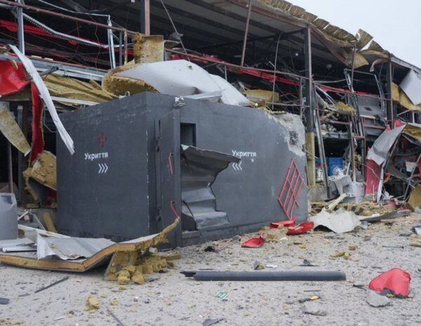 Ракетний удар РФ по логістичному центру “Нової пошти” на Запоріжжі:&hellip;