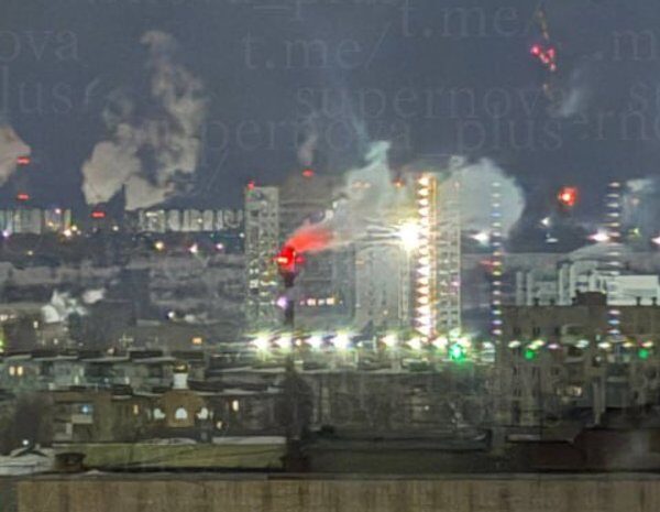 Головна 61 Безпілотники атакували Саратов: понад 15 вибухів спричинили відключення електроенергії —…