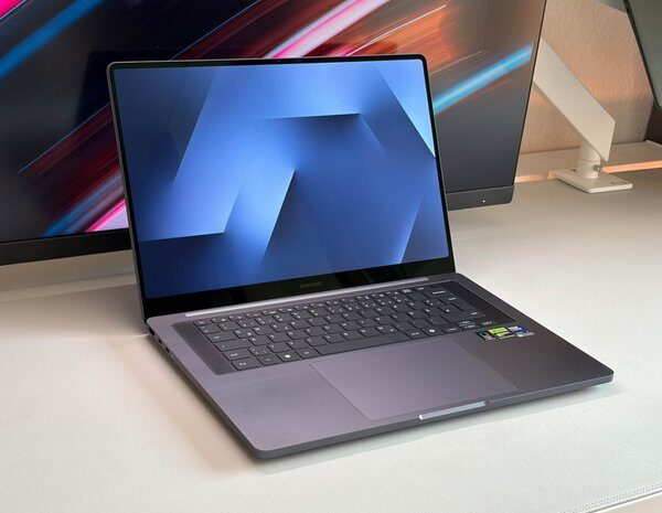 Samsung презентував ноутбук: експерти назвали його гідною альтернативою MacBook