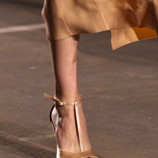 Salome: Міні-босоніжки 90-х запалюють літо 2026