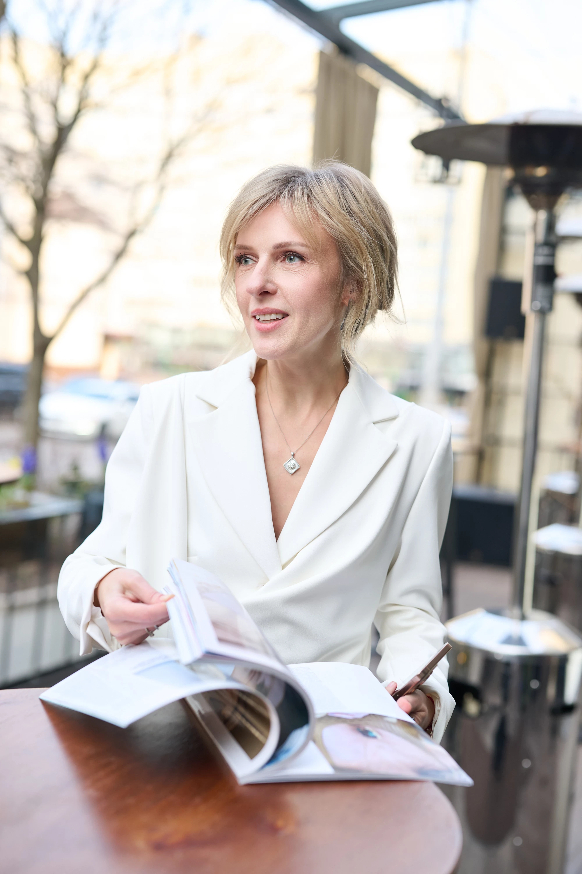 Vogue Ukraine презентував нове видання: розкрито секрети весняного номера135