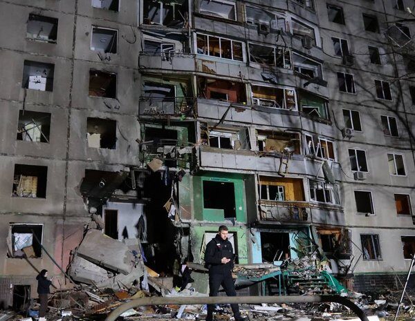 Харків під ударом: ракета РФ зруйнувала багатоповерхівку