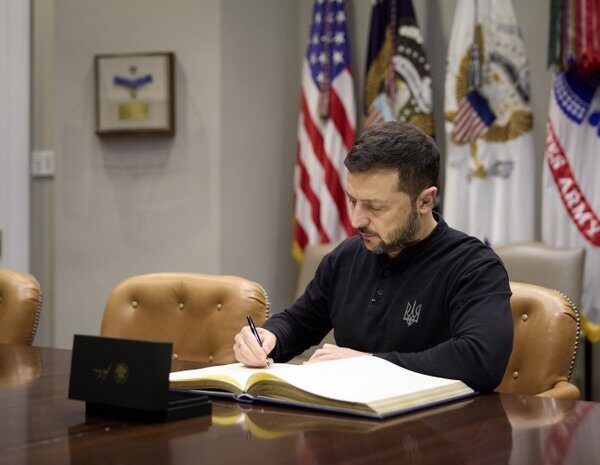 Зеленський розкрив ключові теми переговорів України та США