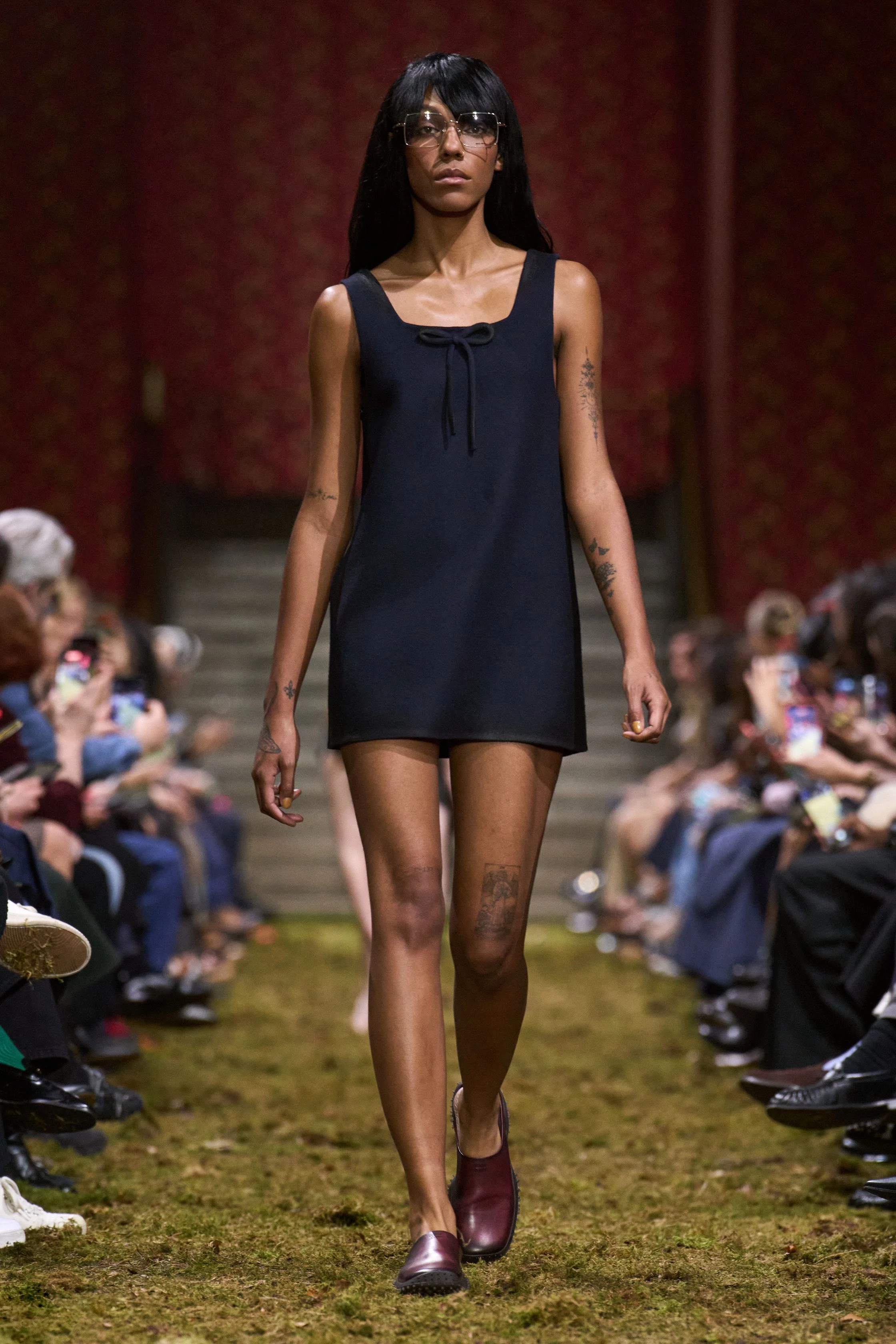 Miu Miu 2026/2027: Міучча Прада розкриває філософію мінімалізму у новій колекції4