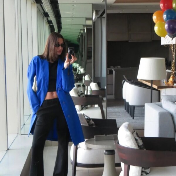 Гейлі Бібер підкорює Токіо: 6 незабутніх весняних образів від зірки