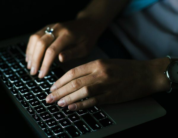 Свобода інтернету: як Росія придушує медіа, а Україна протистоїть цензурі