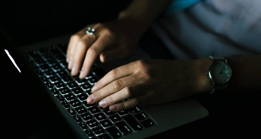 Свобода інтернету: як Росія придушує медіа, а Україна протистоїть цензурі