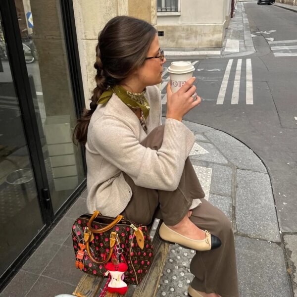 Головна 66 Бандана на шиї: осідлайте ковбойський тренд сезону!