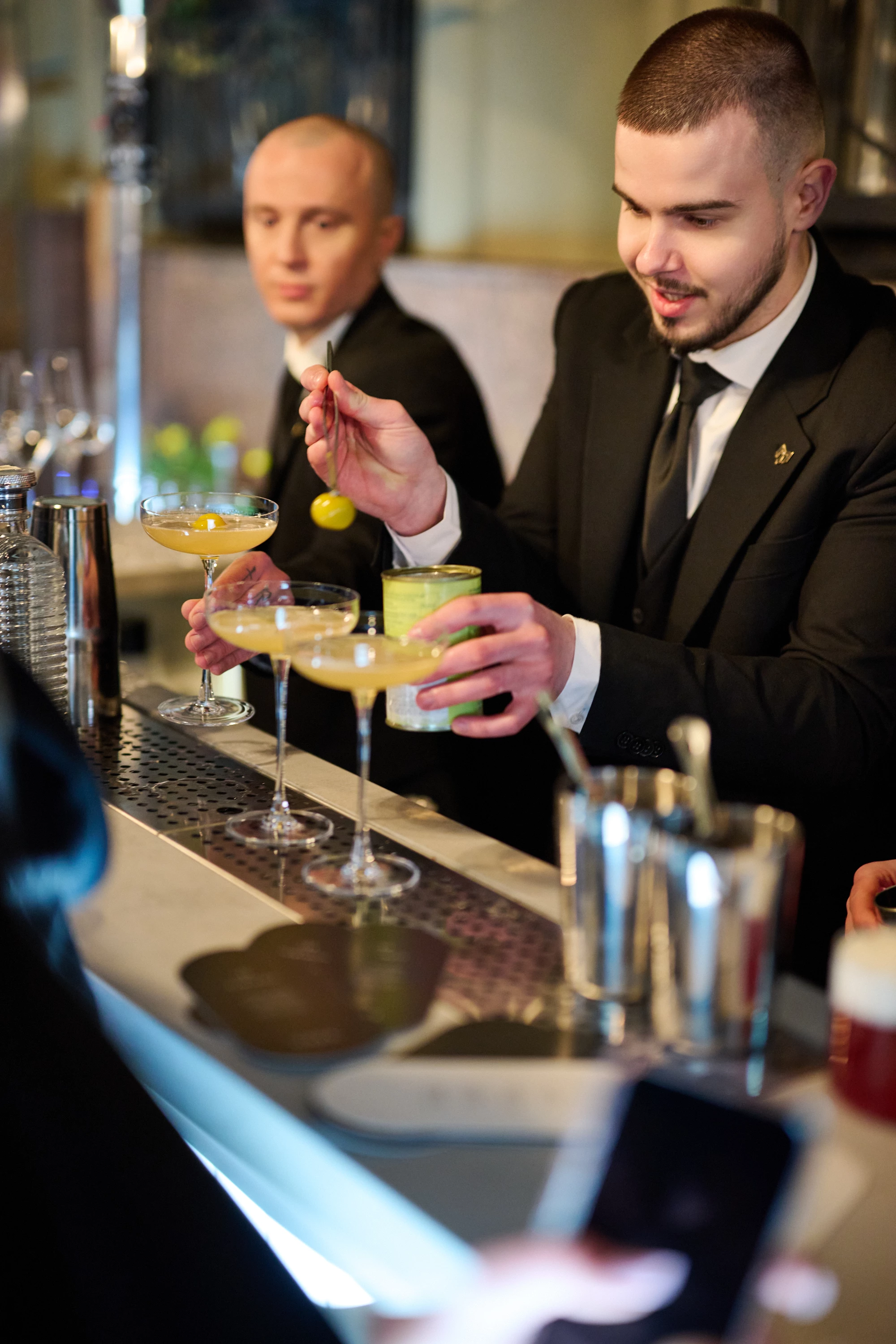 Vogue Ukraine презентував нове видання: розкрито секрети весняного номера48