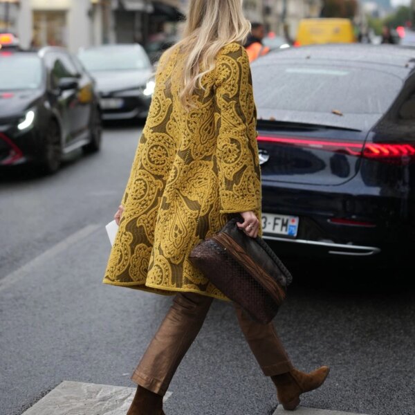 Замшеві ботильйони: знайди свій ідеальний стильний образ