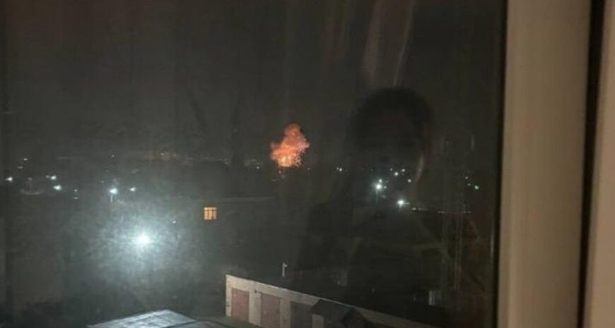 Головна 93 Удар по Таганрогу: комбінована атака пошкодила десятки будинків – опубліковано відео
