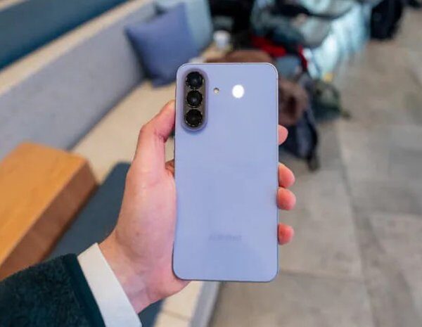 Відмовтеся від Samsung: експерт радить доступніший смартфон, що перевершує його