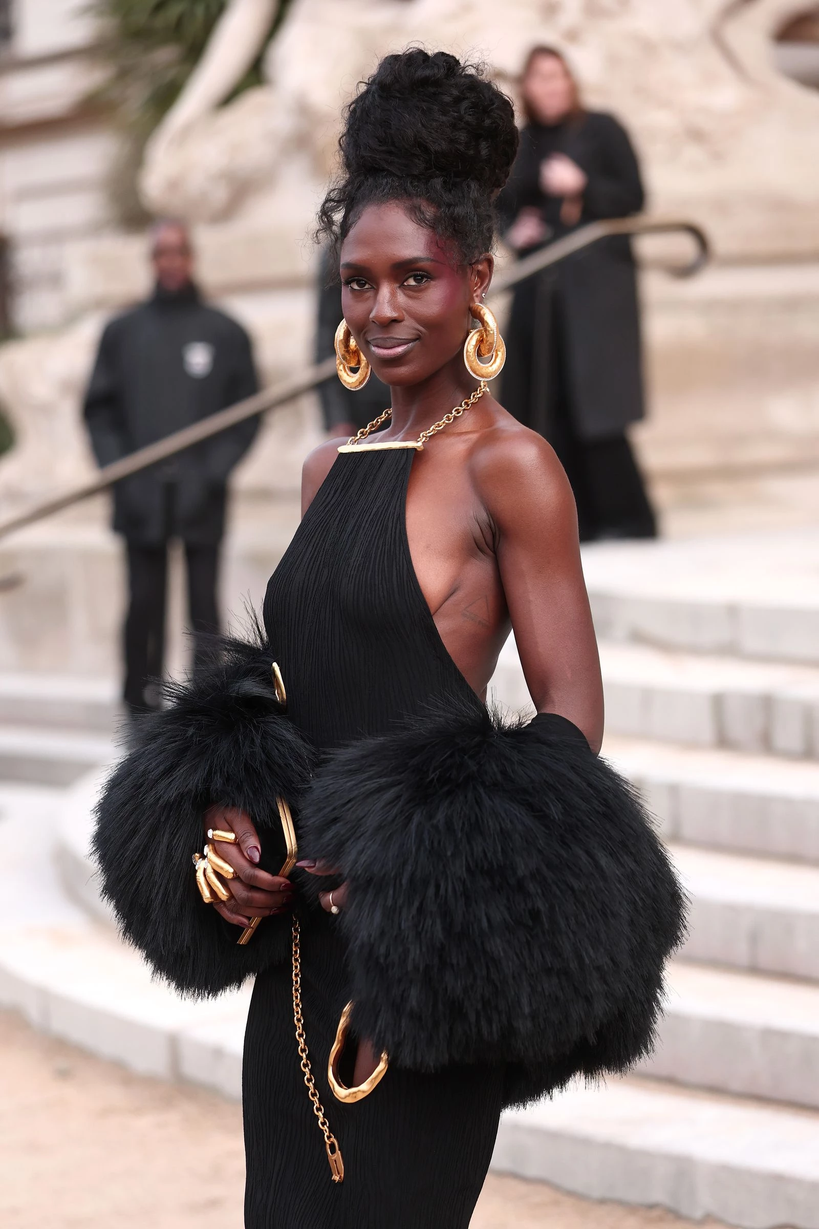 Забудь про косметичку: сережки-трансформери стануть твоїм секретом краси у 2026 році5