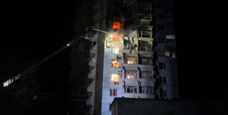 Ракетний удар 24 березня: наслідки нічної атаки, загиблі та поранені - найсвіжіші новини України 4 Ракетний удар 24 березня: наслідки нічної атаки, загиблі та поранені - найсвіжіші новини України 3