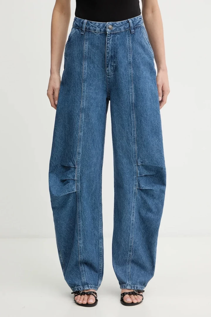 Розкрий сезон: обирай найактуальніші джинси, що стають новою класикою17