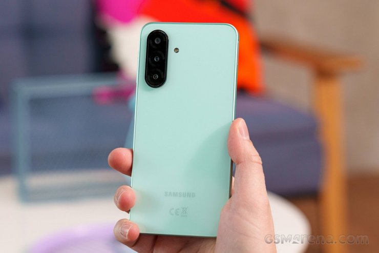 Вибираємо топ-3 смартфони до 10 000 грн: надійні моделі, що пройшли тести 8