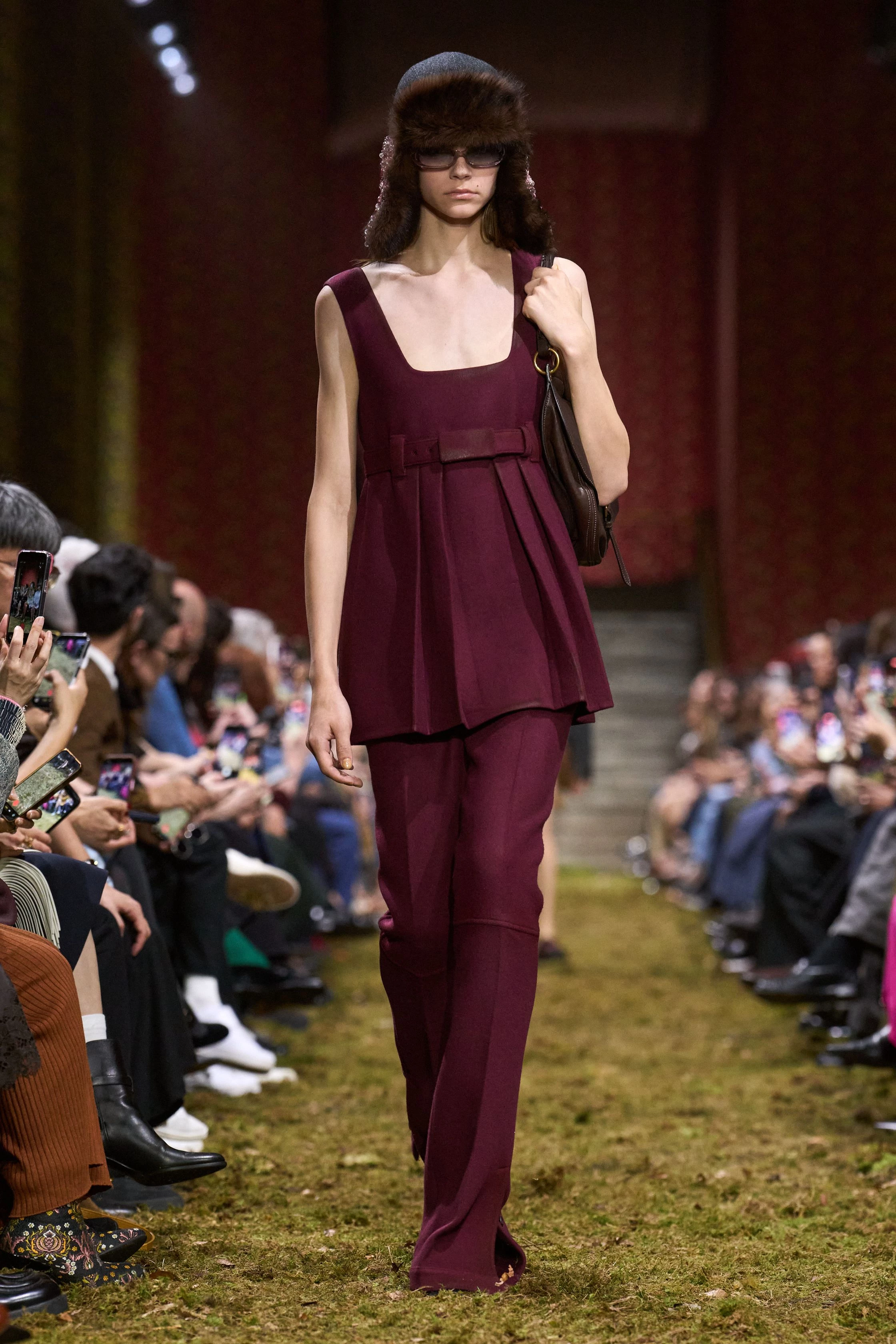 Miu Miu 2026/2027: Міучча Прада розкриває філософію мінімалізму у новій колекції1