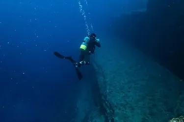Японське море розкриває секрети: вчені знайшли джерело загадкових кам’яних споруд