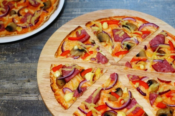 Піца на тортильї