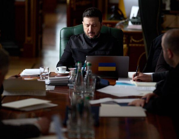 Головна 70 Зеленський та лідер ОАЕ узгодили кроки допомоги Україні після удару…