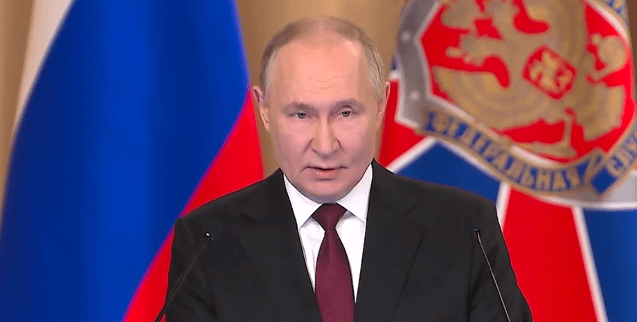 Річниця анексії Криму: Путін пояснює фінансування півострова 2