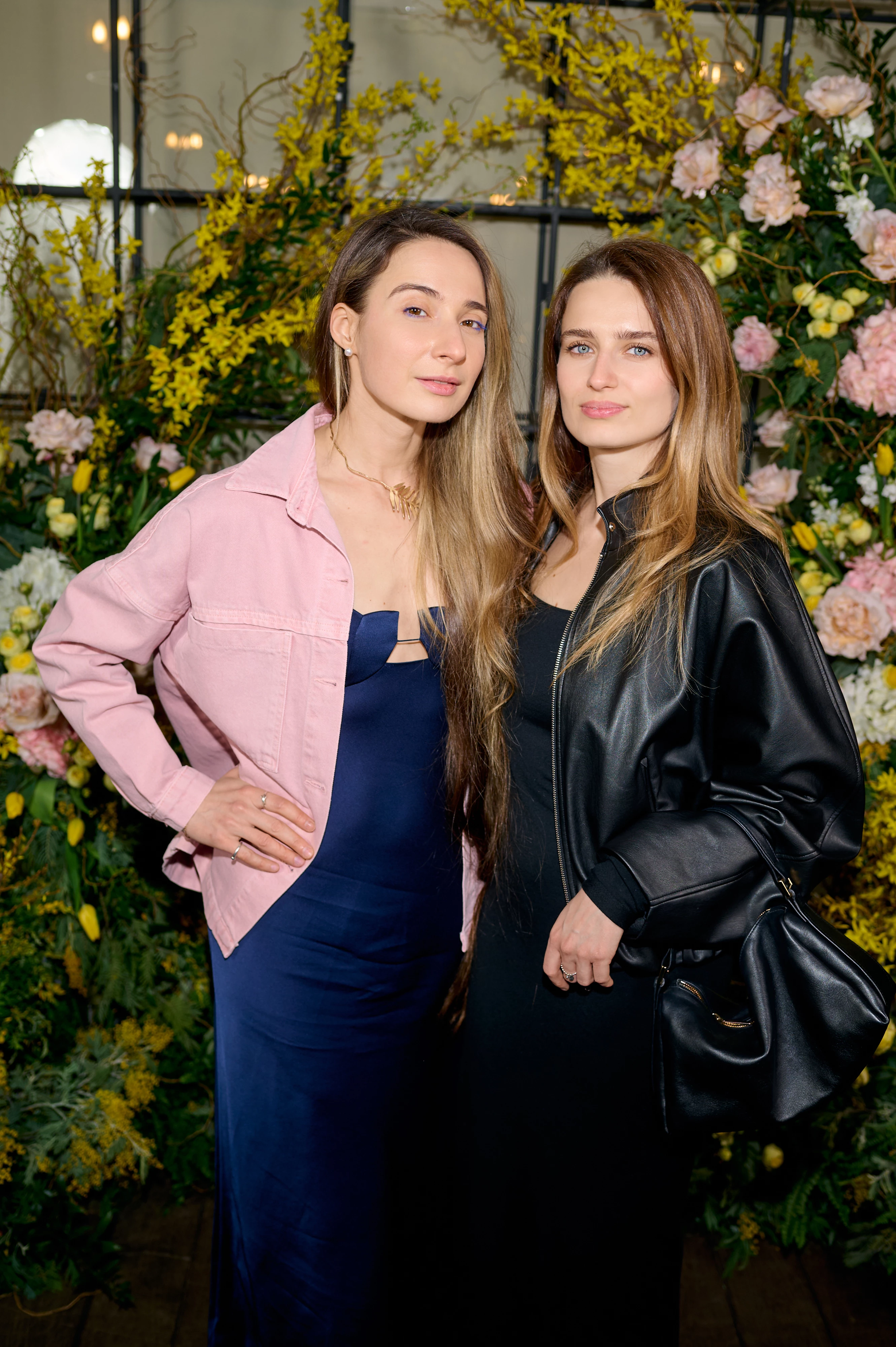 Юлія Кочетова та Василиса Степаненко99