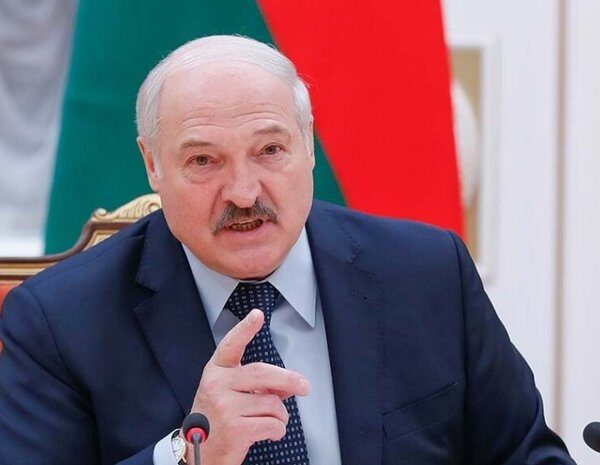 Головна 68 Лукашенко пропонує “Орешник”: нова зброя проти України та НАТО?