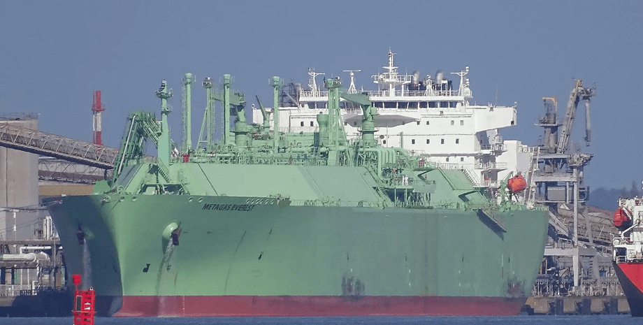 Танкер РФ зазнав аварії та йде на дно у Середземному морі: дивіться фото наслідків 4