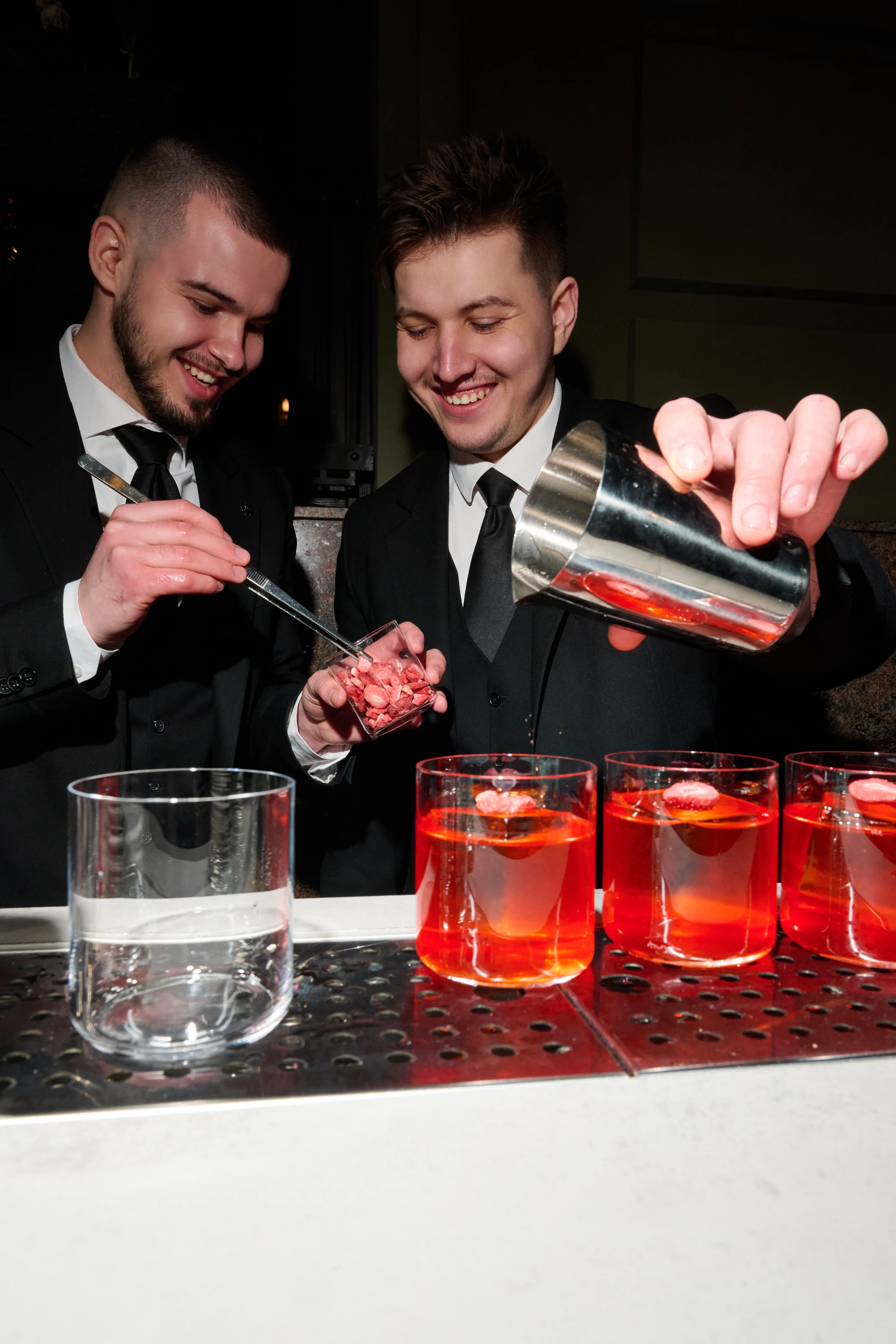 Vogue Ukraine презентував нове видання: розкрито секрети весняного номера159