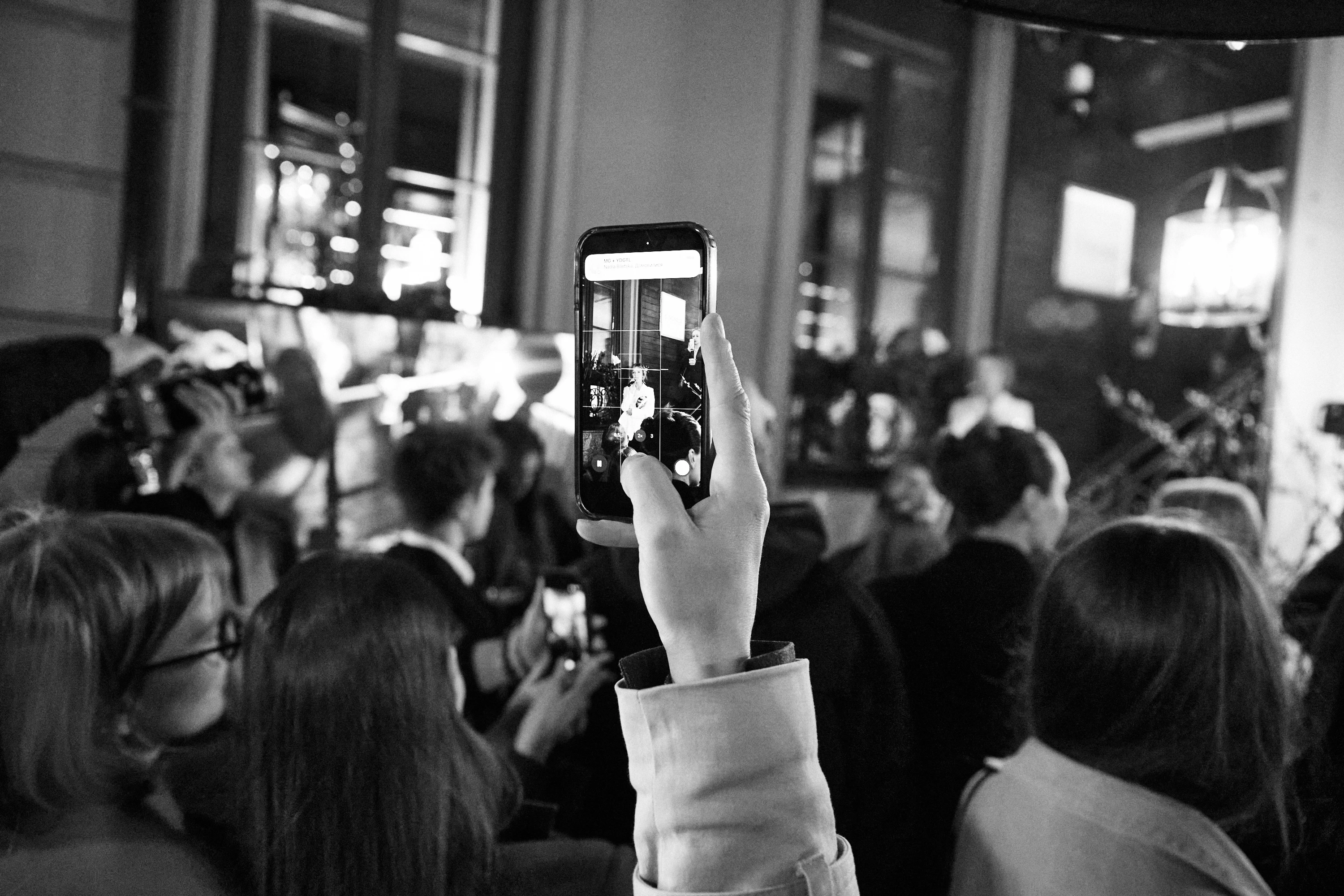 Vogue Ukraine презентував нове видання: розкрито секрети весняного номера109