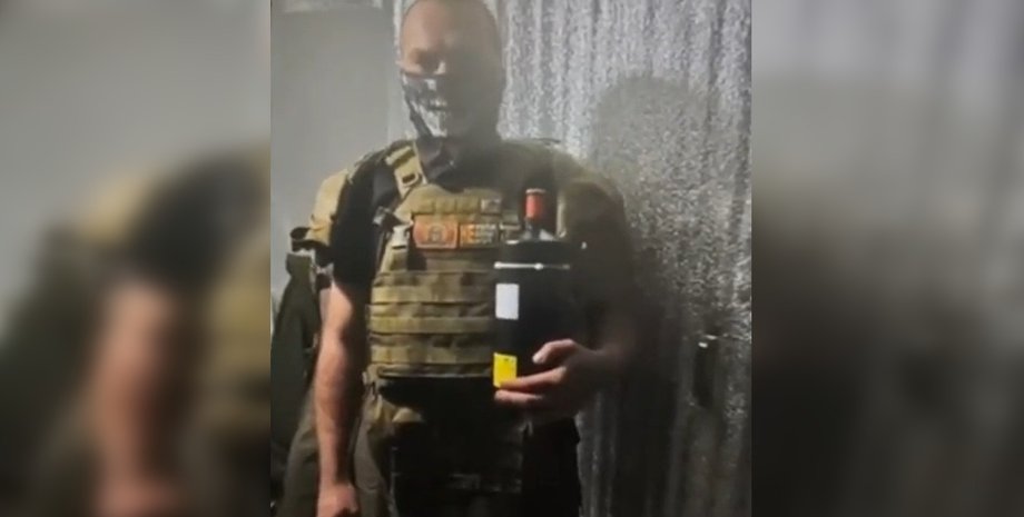 ЗС РФ втратили 9 операторів БпЛА через підірване оптоволокно: відео 3 ЗС РФ втратили 9 операторів БпЛА через підірване оптоволокно: відео 3