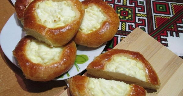 Ватрушки з начинкою