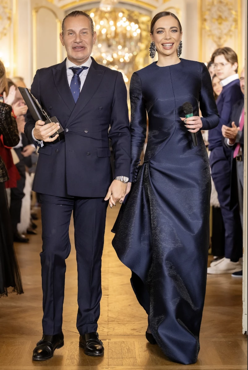 Паризькі модні дні: дизайнери світу запалюють у серці Парижа9