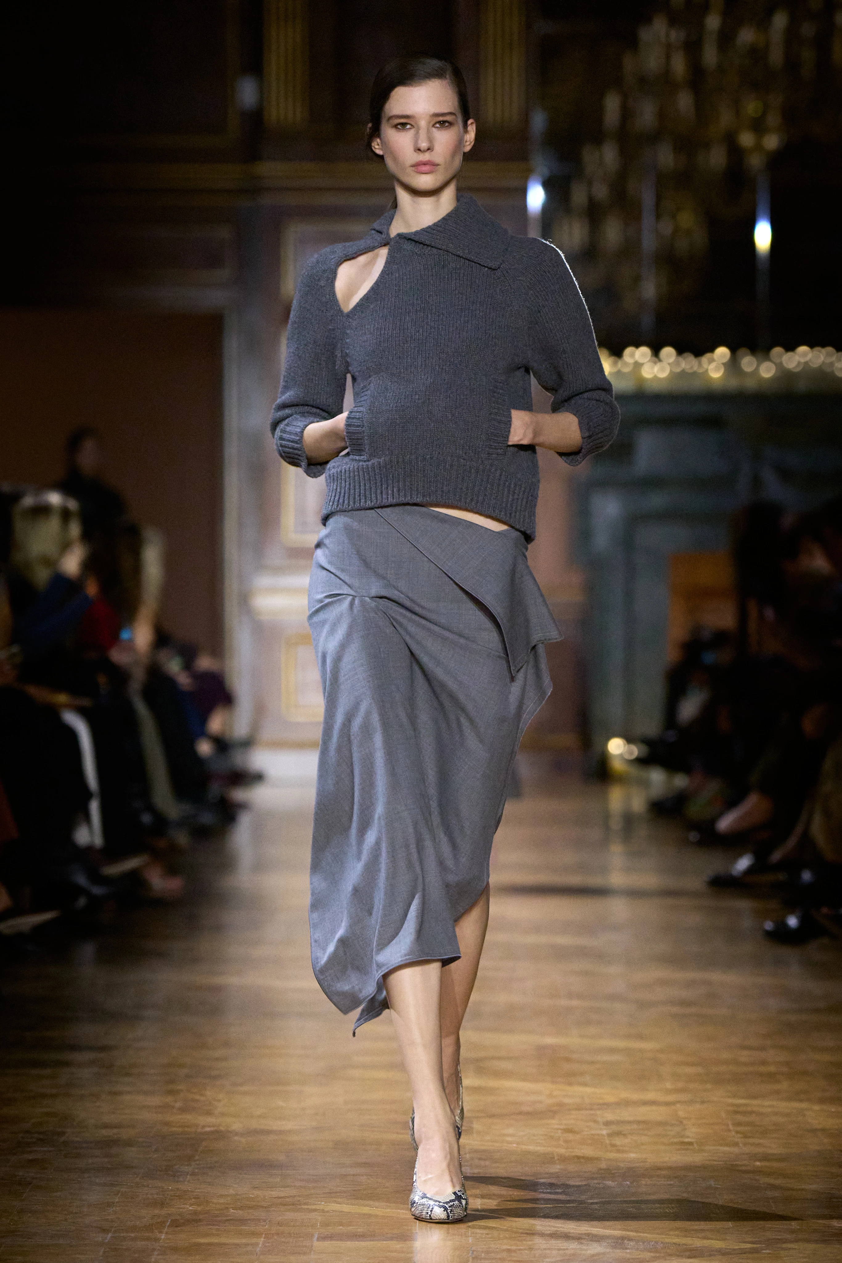 Тиждень моди в Парижі: Balenciaga, LOEWE та Viktoria Beckham представили найсміливіші колекції сезону12