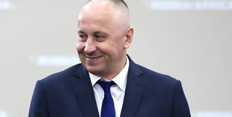 Україна знищила високопоставленого російського розвідника в Середземному морі, завдавши удару по тіньовому флоту РФ 15