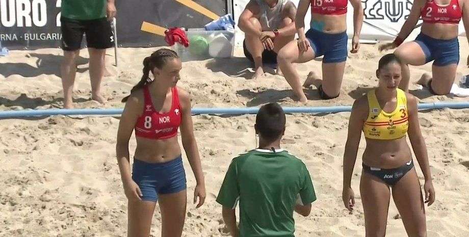 Норвезькі гандболістки протистоять бікіні: штраф за відмову від зухвалої форми 5