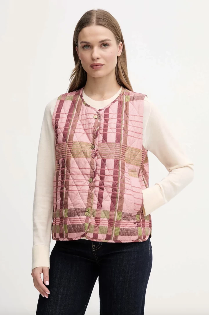 Жилет: весняний тренд, що витісняє бомбери серед модниць 9 Жилет: весняний тренд, що витісняє бомбери серед модниць6