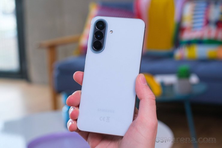 Samsung Galaxy A57 проти A56: яку бюджетну модель вибрати? Експертний огляд 7