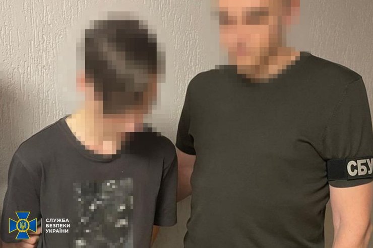 СБУ викрила коригувальника російських ударів по Києву 24 травня: фото затримання 4 СБУ викрила коригувальника російських ударів по Києву 24 травня: фото затримання 4