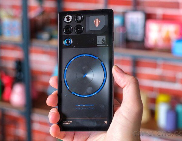 Дешевий смартфон обійшов iPhone 17 Pro та Galaxy S26 Ultra:&hellip;