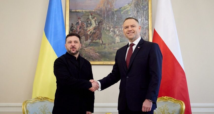Польща позбавляє Зеленського ордена: Дуда шокував заявою