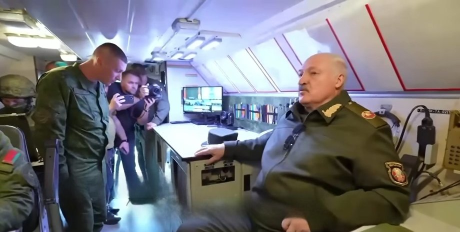 Білорусь: Росія змушує Лукашенка готувати війська до вторгнення — що відомо 4