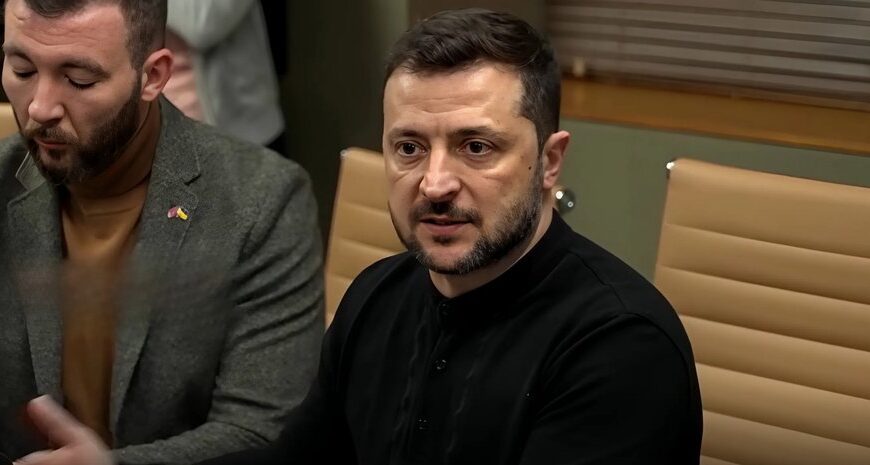 Головна 74 Зеленський про мирні переговори: Україна шукає вікно можливостей, США – ключовий партнер