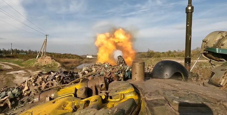 Важка техніка в Україні: як дрони перетворюють танки на мішень 3