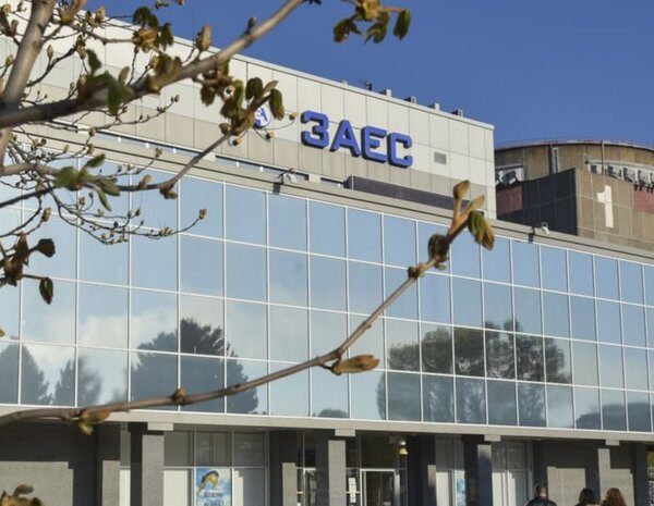 Головна 64 Росія звинувачує Україну в ударі дроном по Запорізькій АЕС: деталі…