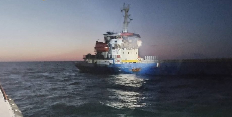 Військові України: Російські сили атакували турецьке судно, що прямувало з Одещини. 8